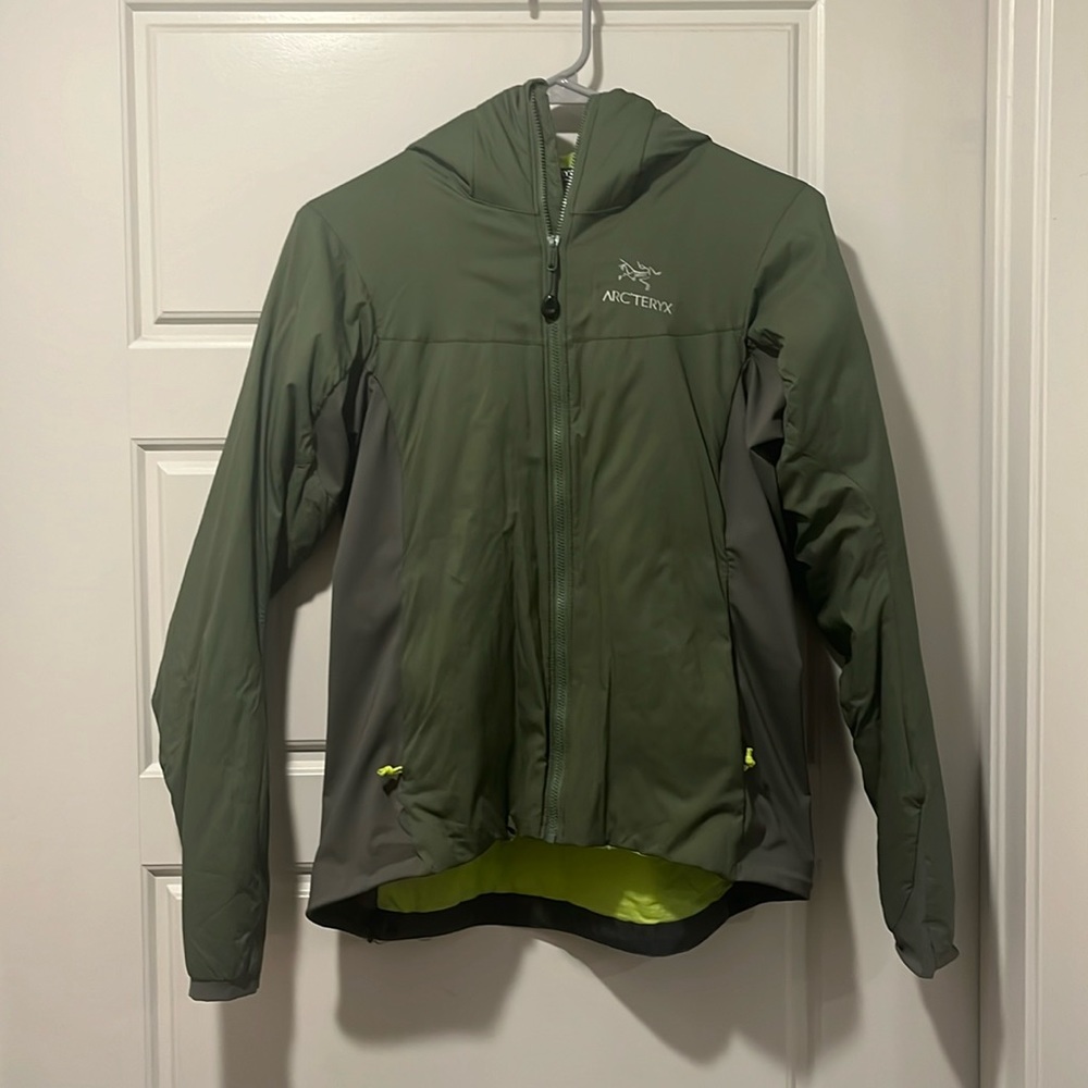 Women’s Arc’teryx Atom LT Sale Sample